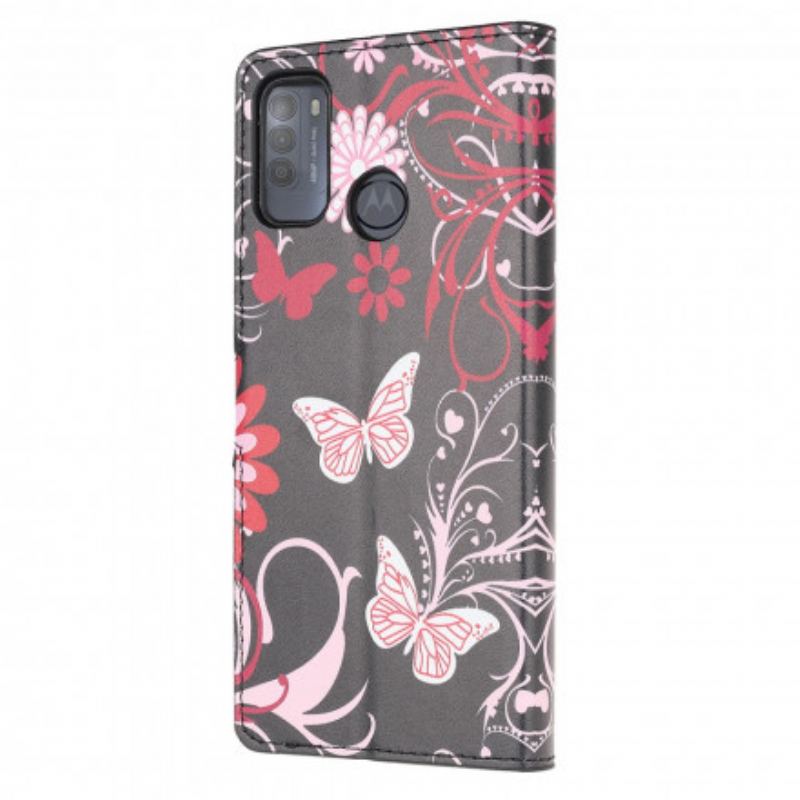 Housse Moto G50 Papillons et Fleurs