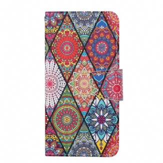 Housse iPhone 13 Pro Patchwork avec Lanière